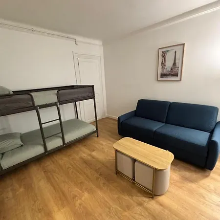 In 9th Arrondissement Apartment *